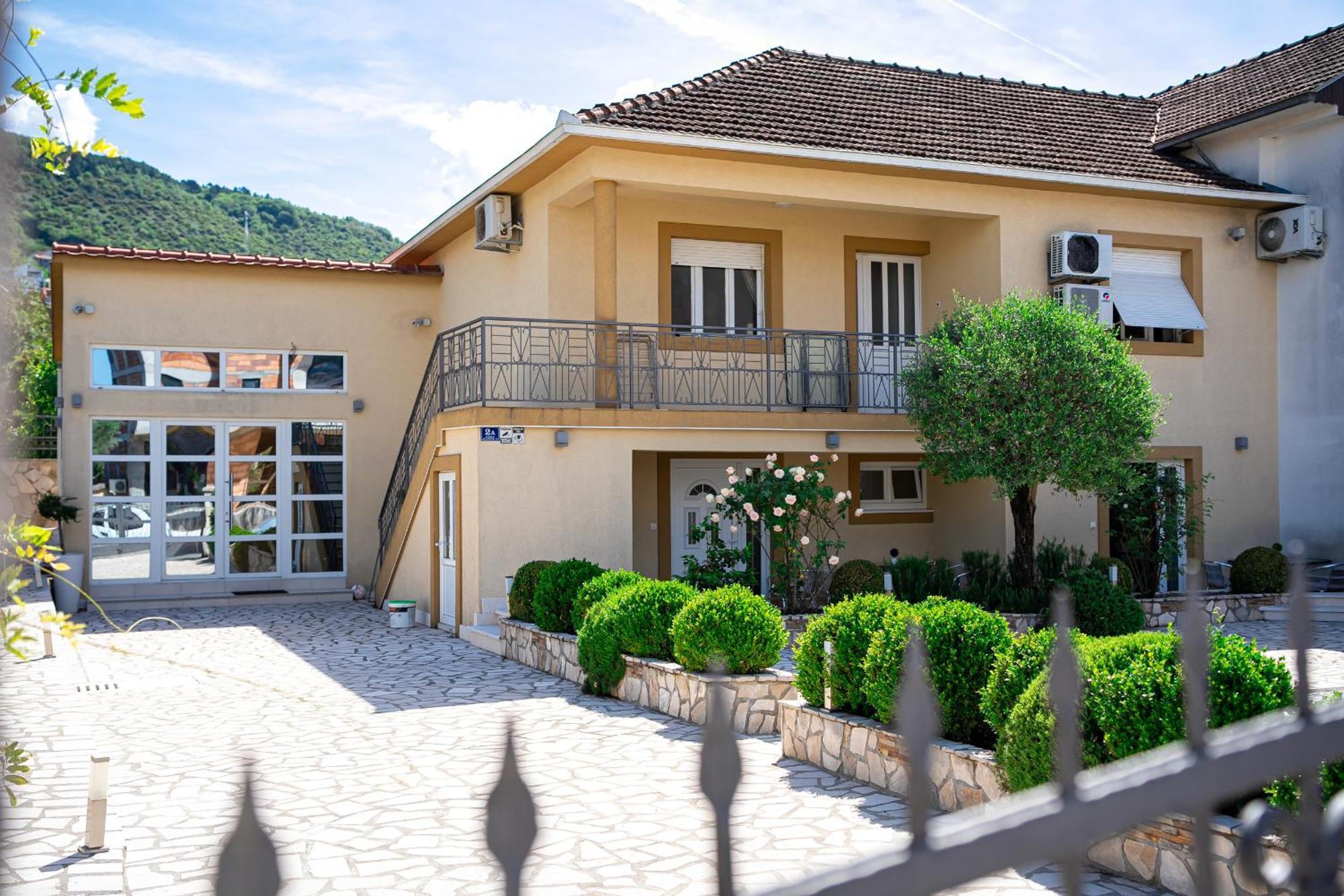 Raicevic Residence Tivat Exterior photo